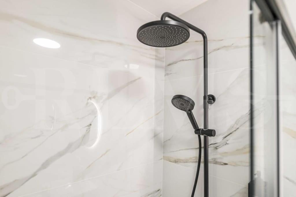 Bright And Modern Apartment By Rems Malaga Luaran gambar