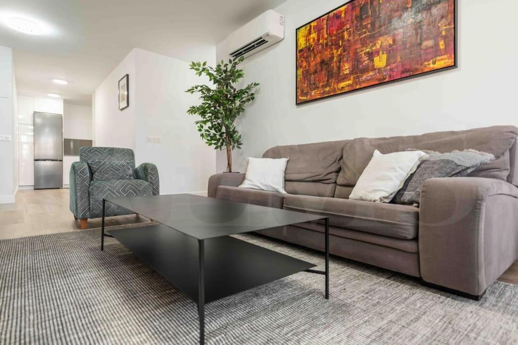 Bright And Modern Apartment By Rems Malaga Luaran gambar