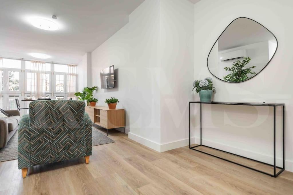 Bright And Modern Apartment By Rems Malaga Luaran gambar