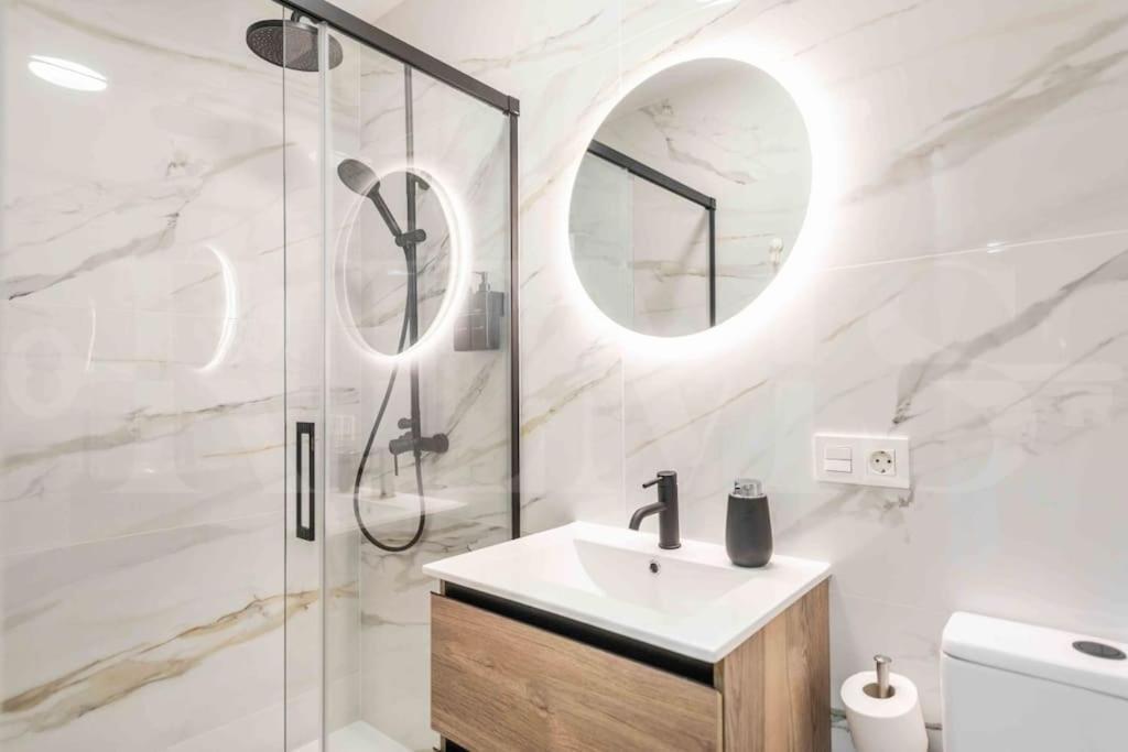 Bright And Modern Apartment By Rems Malaga Luaran gambar